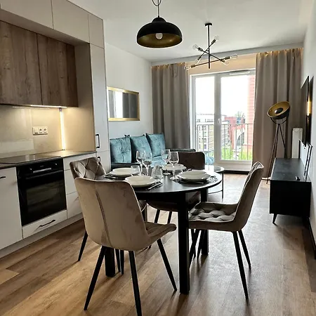 Złotowłosa Na Fuzji, Parking Podziemny Gratis !!! Klimatyzacja, Wejście Na Kod, Wifi, Fv * Łódź