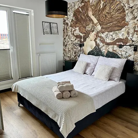 Apartament Złotowłosa Na Fuzji, Parking Podziemny Gratis !!! Klimatyzacja, Wejście Na Kod, Wifi, Fv Łódź