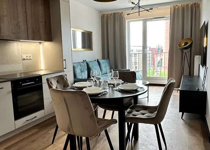 Zlotowlosa Na Fuzji, Klimatyzacja, Wejscie Na Kod, Wifi, Fv * Łódź