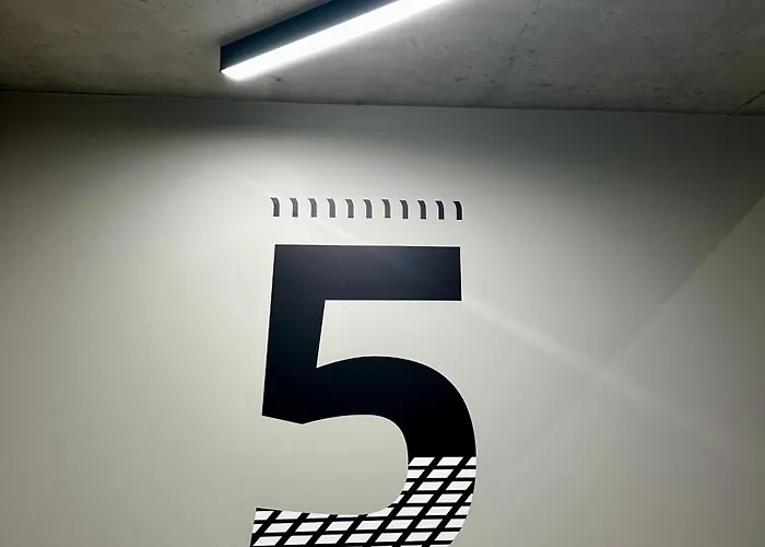 Zlotowlosa Na Fuzji, Klimatyzacja, Wejscie Na Kod, Wifi, Fv * Łódź