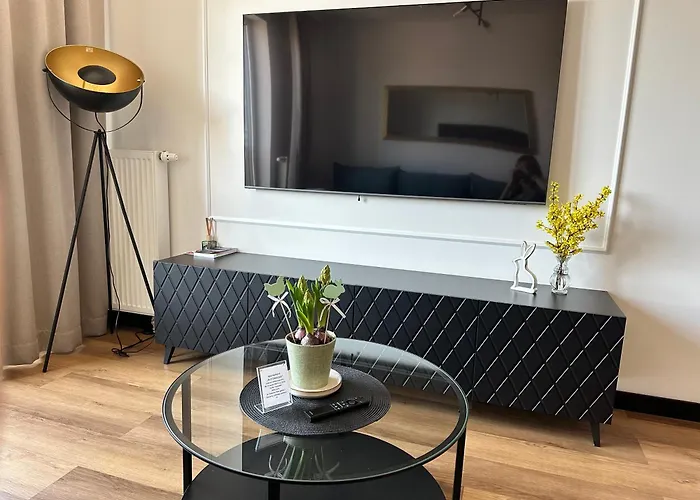 Zlotowlosa Na Fuzji, Klimatyzacja, Wejscie Na Kod, Wifi, Fv * Łódź